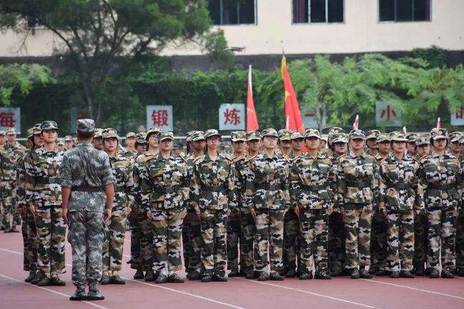 广西军训学生聊天记录的简单介绍