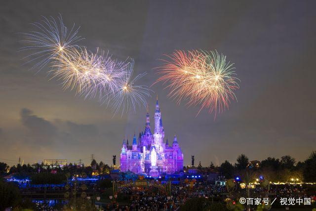 迪士尼烟花聊天记录配乐(迪士尼烟花聊天背景图高清)